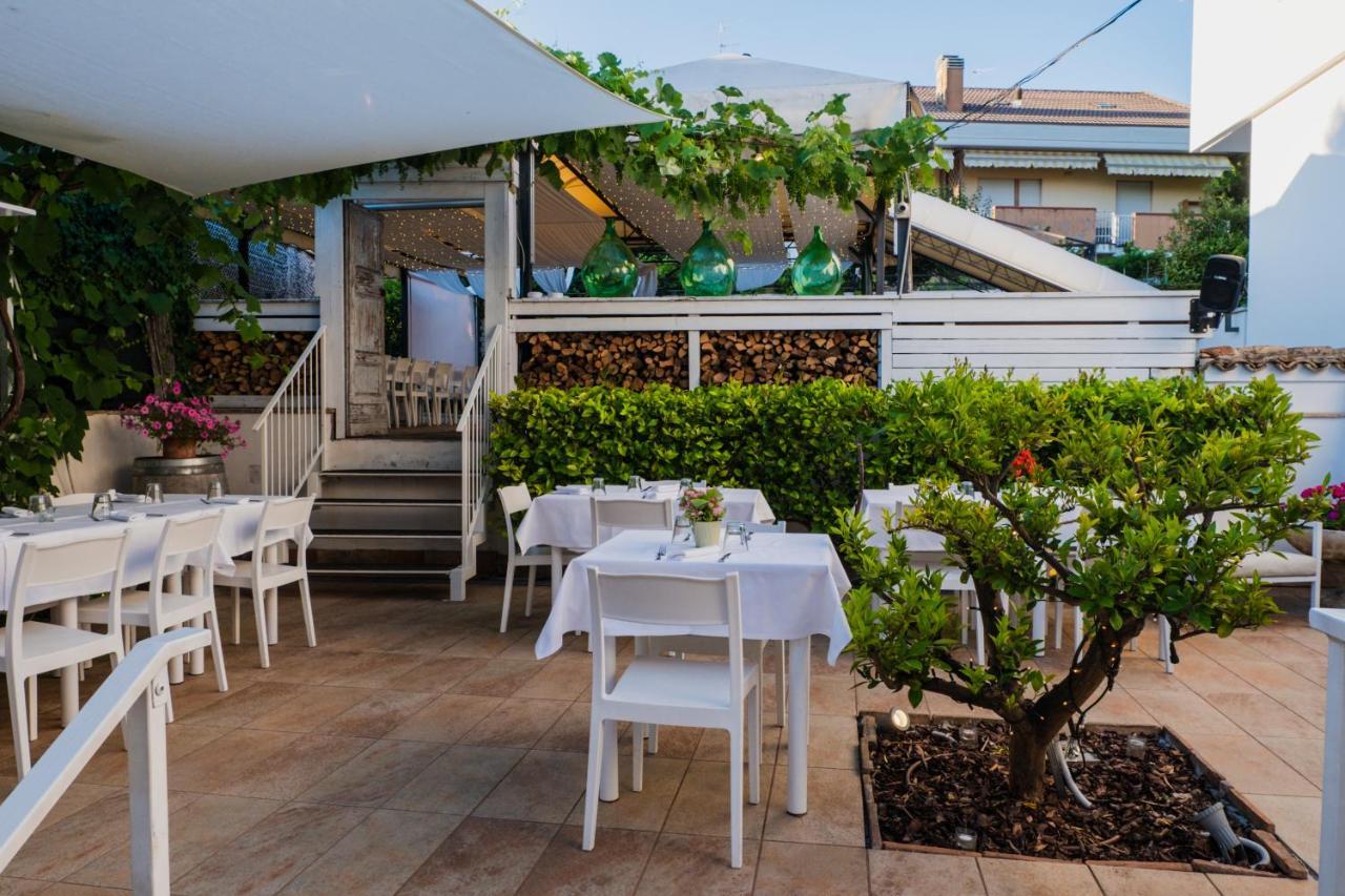 La Taverna Antica Rooms Pescara Ngoại thất bức ảnh